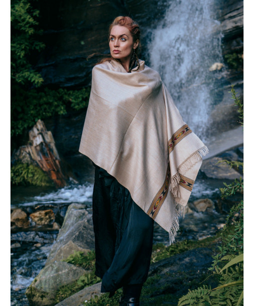 Echapre beige shaila, envelopper dans l'écharpe
