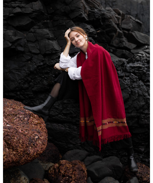 Elegance with maya red shawl