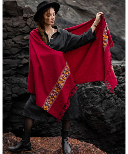 Écharpe rouge laine details du motif